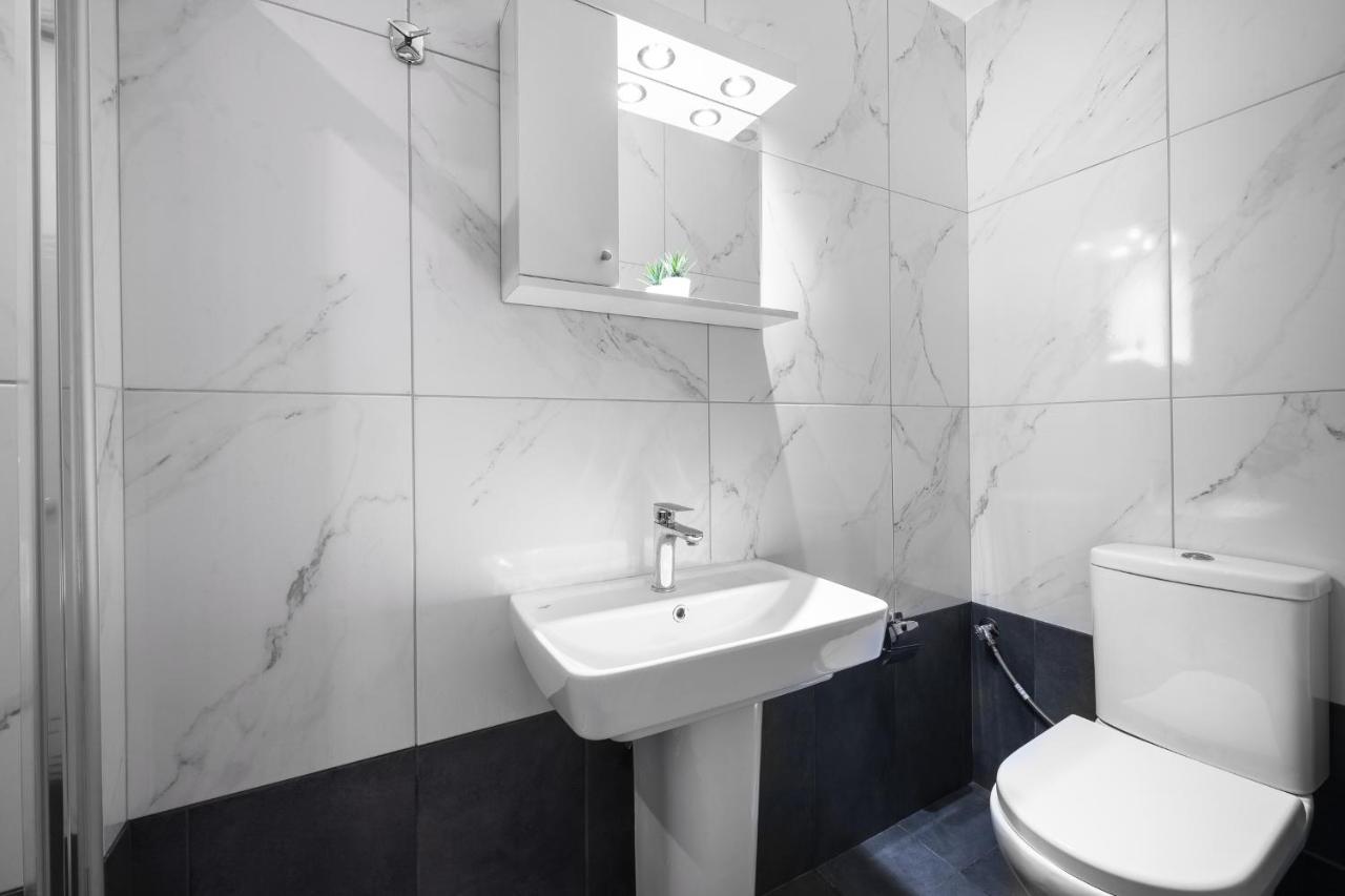 Breez Apartments, The Luxury Suites Thessaloniki Buitenkant foto