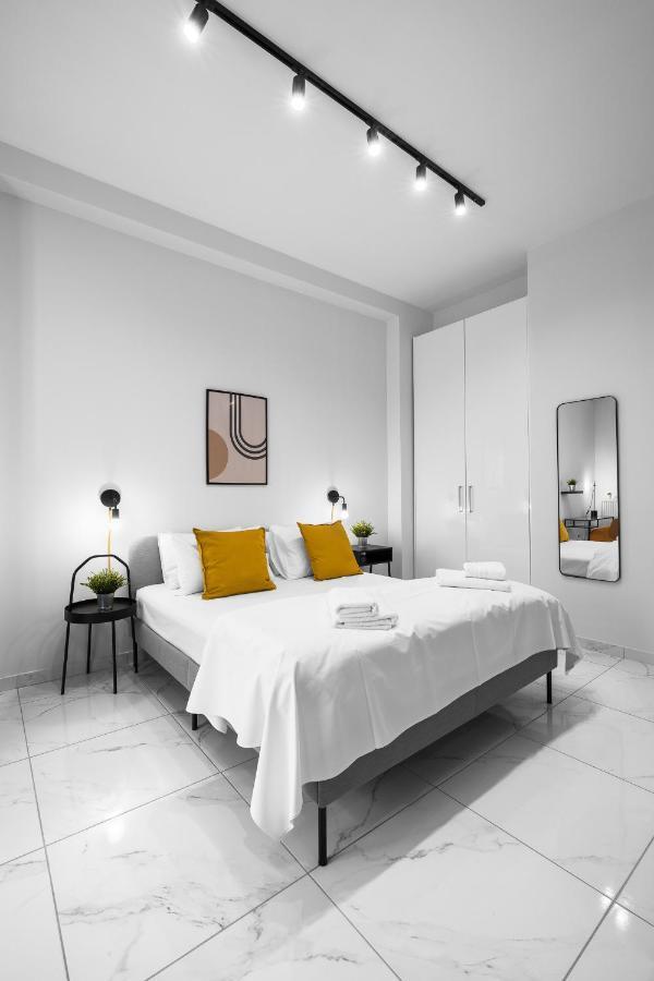 Breez Apartments, The Luxury Suites Thessaloniki Buitenkant foto
